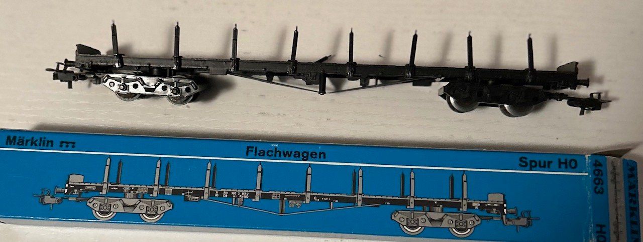 Märklin Modellini di ferrovie: Märklin 4663 - DB-Flachwagen – Usato da Bubendorf venduto da torina99