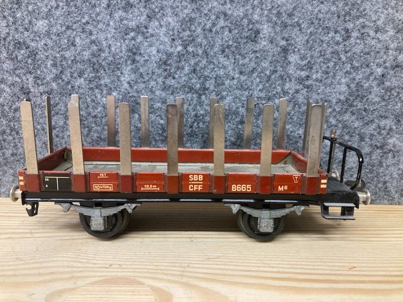 Buco Modellini di ferrovie: Buco Spur 0 Rungenwagen 8665 – Usato da Büsserach venduto da ModellbahnDepot