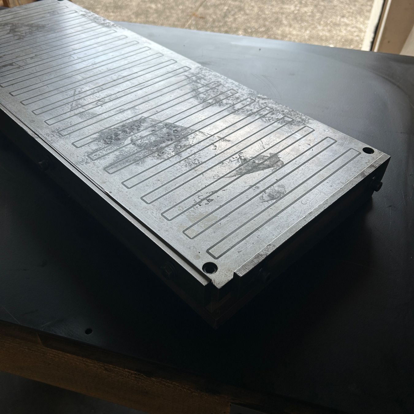 Tutti gli attrezzi: Grosse Eclipse Magnetspannplatte 80 x 30 x 7 cm – Usato da Untersiggenthal venduto da sinamoll 5