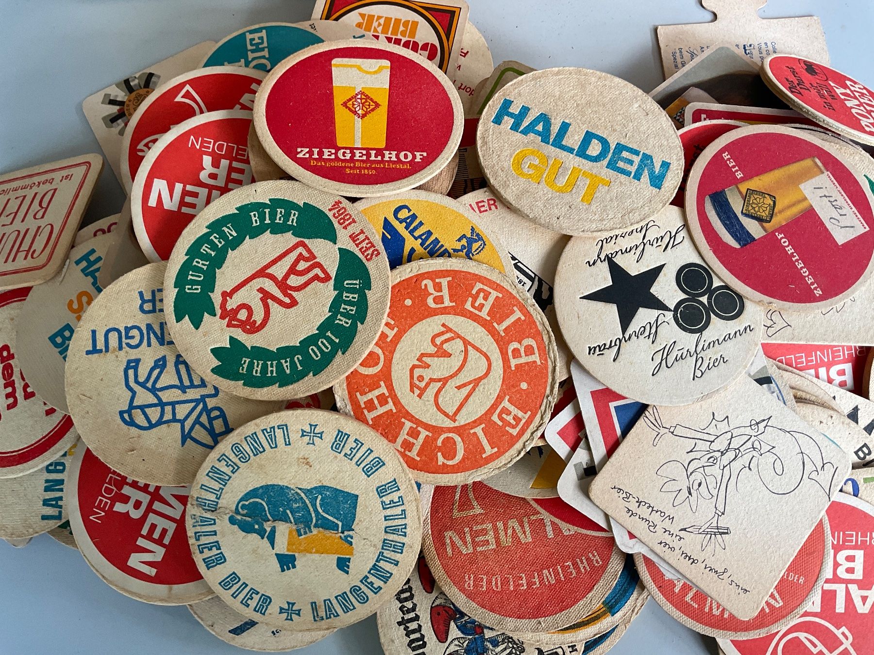 Documenti: Bier, Deckel Sammlung Schweiz, verschiedene Marken – Usato da Tecknau venduto da bleilaus 1