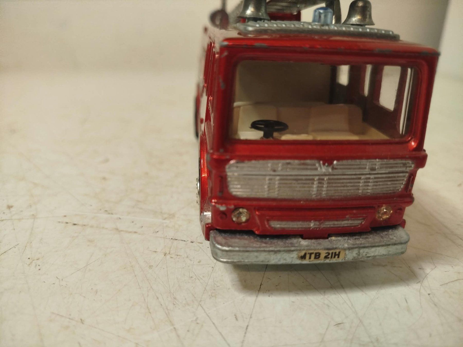 Dinky Toys Voitures modèles: Dinky Toys  Fire Tender. – D'occasion à La Chaux-de-Fonds par Emmaus2300CDF 3