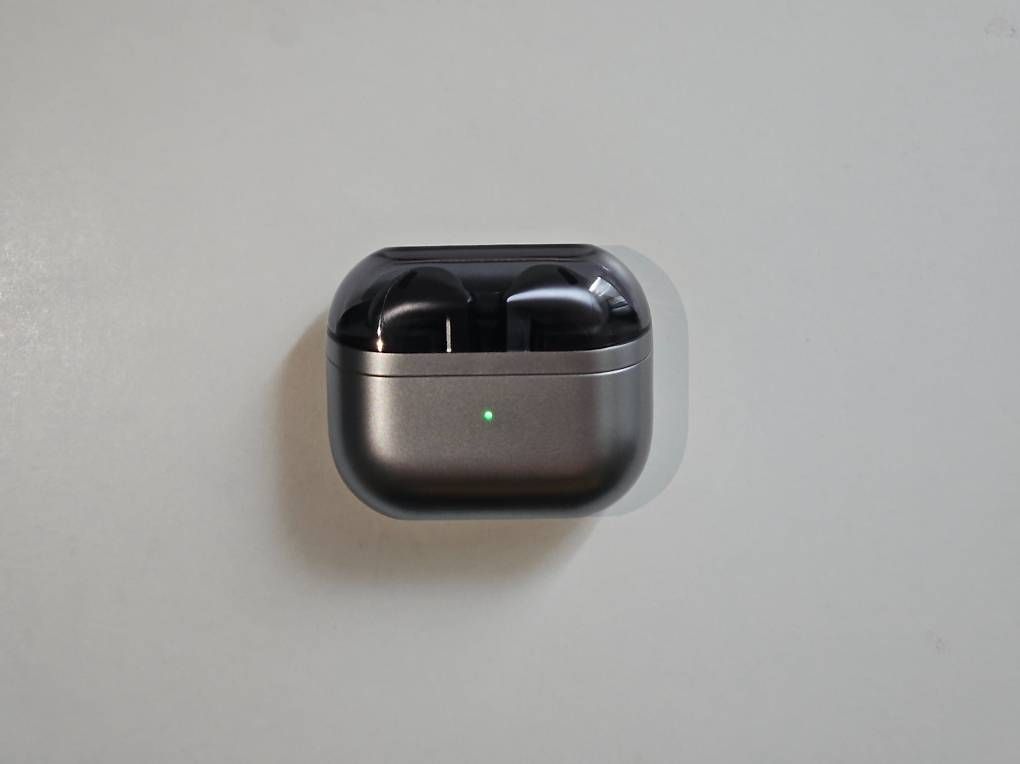 Samsung Cuffie: Samsung Galaxy Buds3 WIE NEU!! – Nuovo (secondo la descrizione) da Buchs AG venduto da mit_h6mn 1
