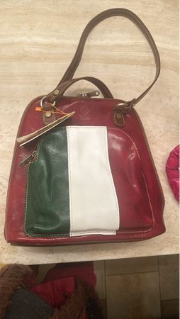 Borsa/zaino a tracolla in pelle, colori Italia