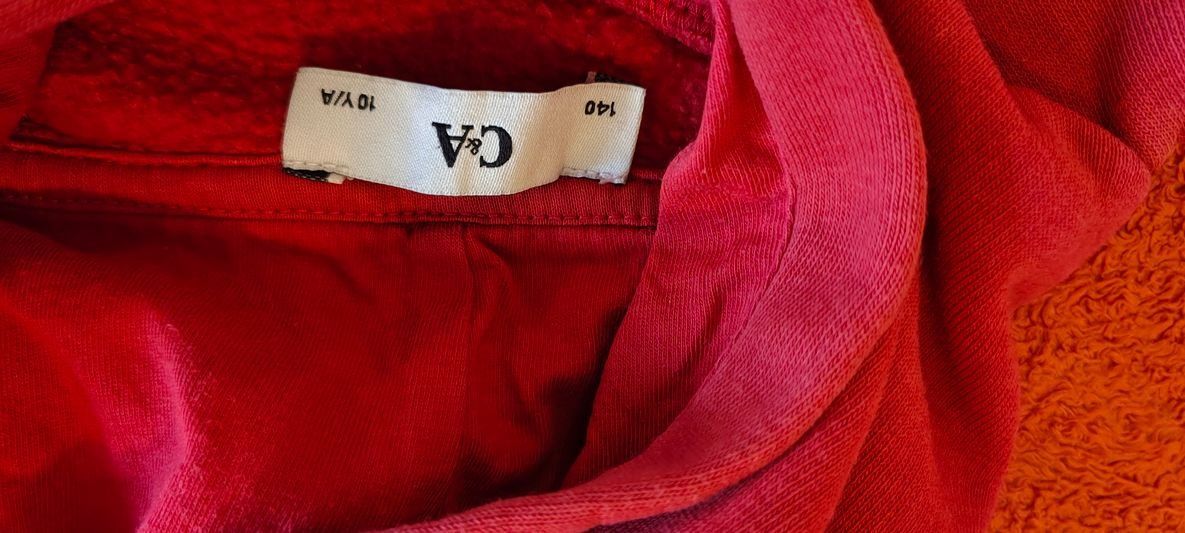 C&A Pullover & Sweatshirts: Kapuzenpullover Gr. 140 – Gebraucht aus Oberhofen AG von iitf2020 2