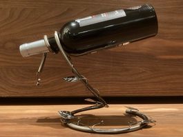 Weinhalter aus Metall