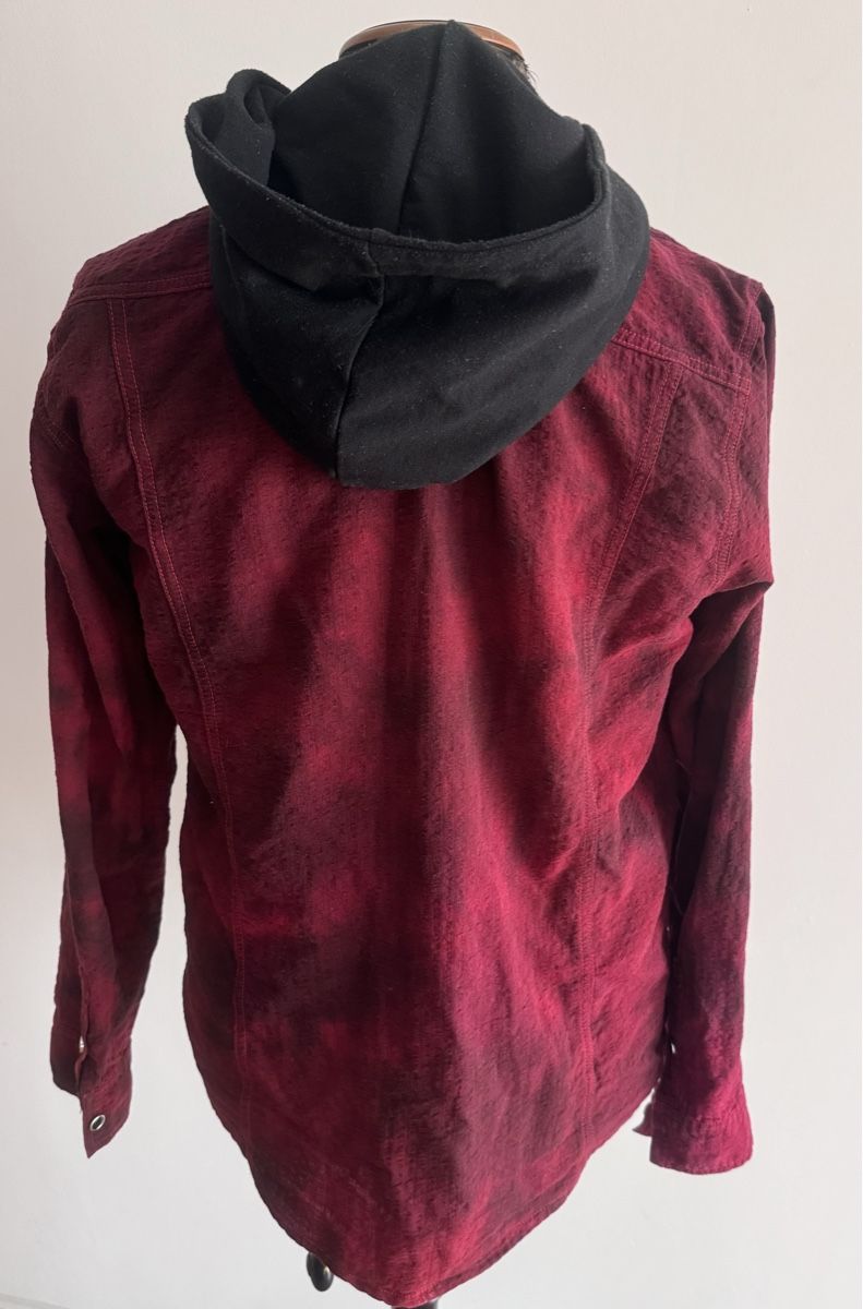 Camicie: IN THE ATTIC hodded shirt  – Usato da Viganello venduto da jel_hd6f 1