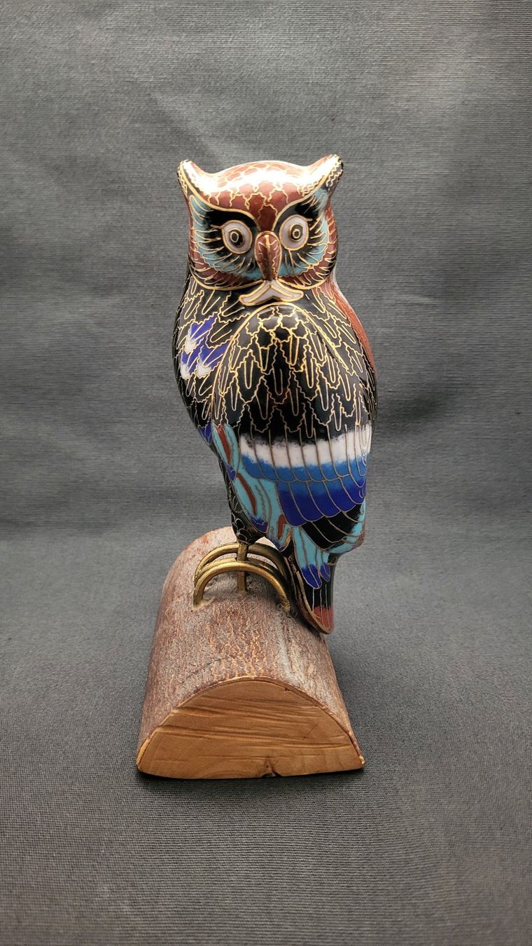 Figurines: Cloisonne-Eule auf Holzsockel – D'occasion à Basel par spinne02