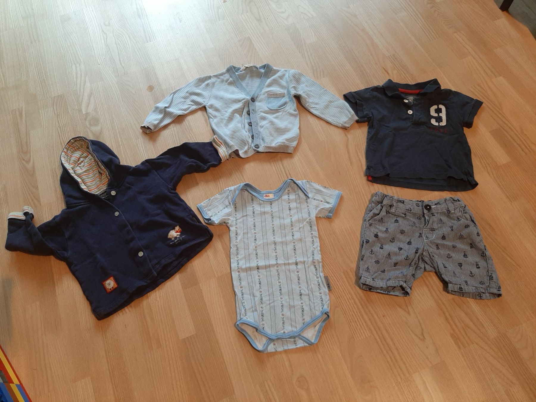 H&M Lotti & Set di vestiti: Schönes Kleiderpaket Gr. 74 – Usato da St.Gallen venduto da sim_2thg