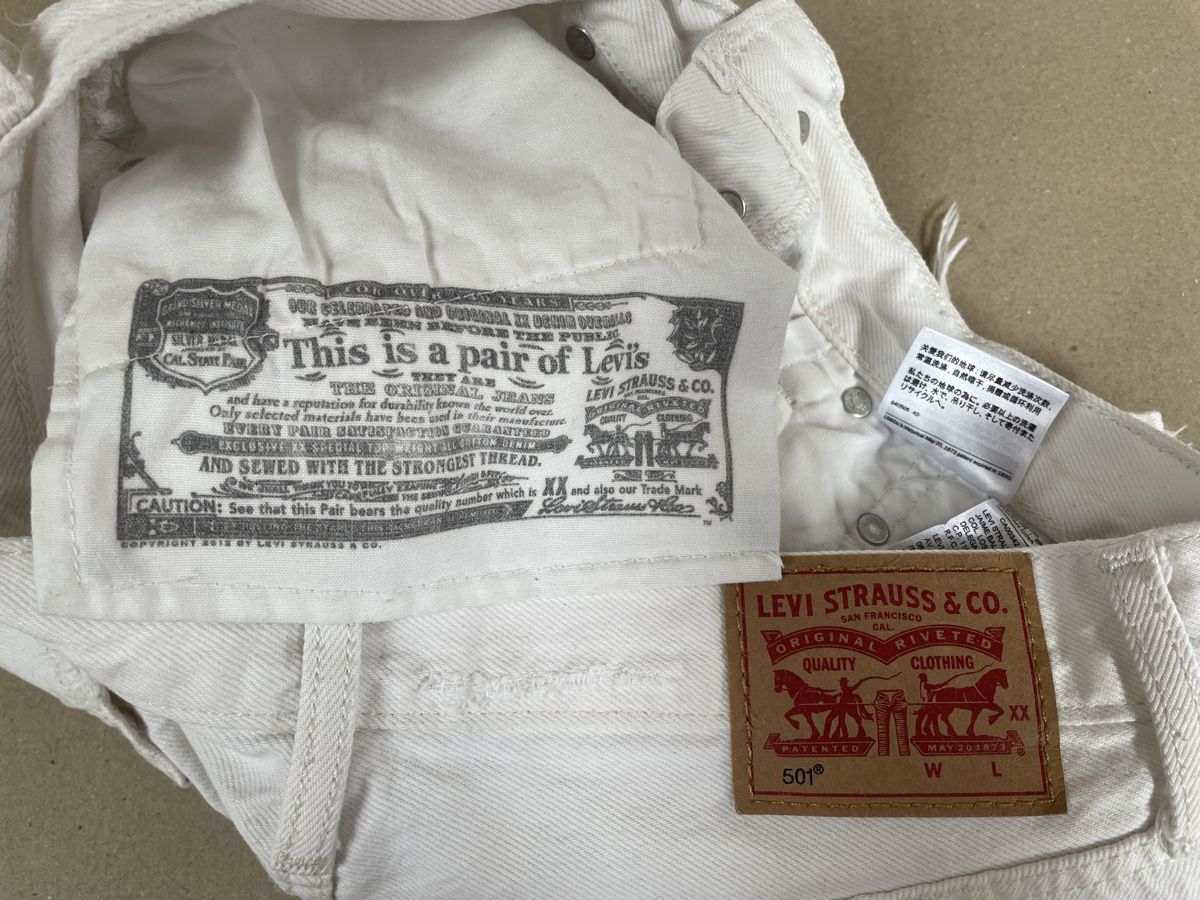 Levi's Jeans: Levis Shorts 501 weiss Gr. S – Usato da Zürich venduto da lil_x7ky 2
