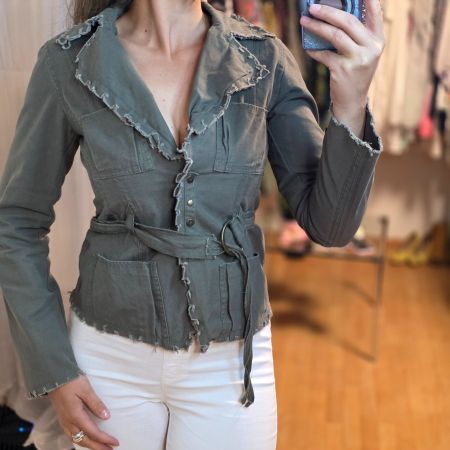 Y2K Jeansjacke Gr. S/M – olivgrün mit Gürtel