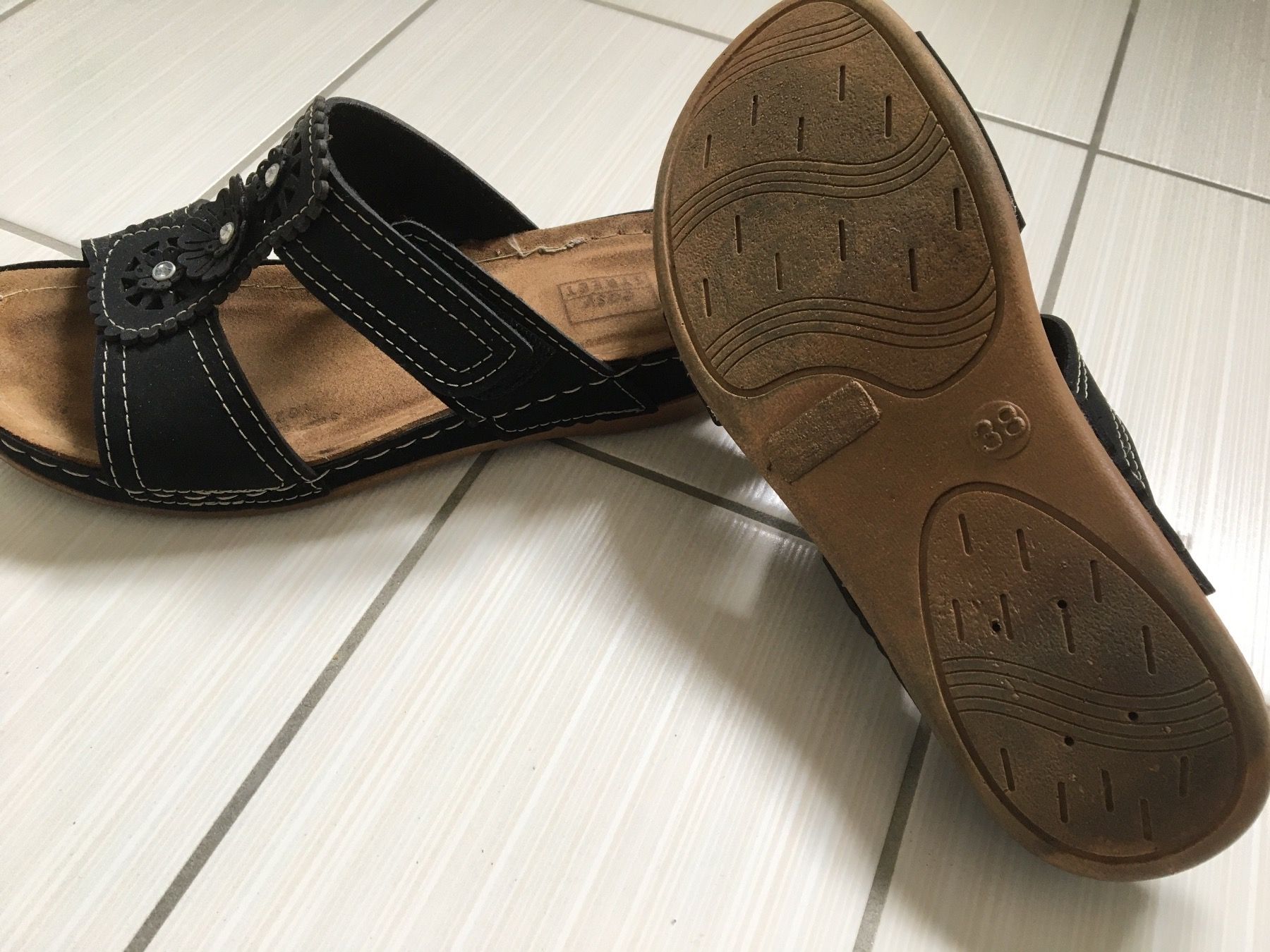 Scarpe da donna: Schlarpen 38 – Usato da Arth venduto da Vrecam51 1