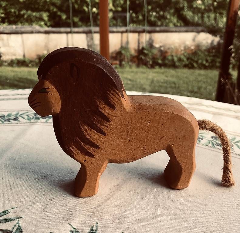 Giocattoli: Ostheimer Löwe , 14 cm lang, 12 cm hoch – Usato da Herrliberg venduto da els_r8qb 3