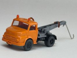 VE- Wiking Mercedes 1413 Abschleppwagen orange