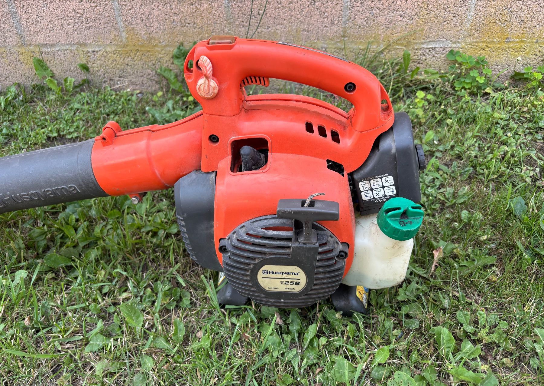 Husqvarna Soffiatori & Aspiratori per foglie: Laubblaser Husqvarna 125B – Usato da Grono venduto da Alpina6537 1