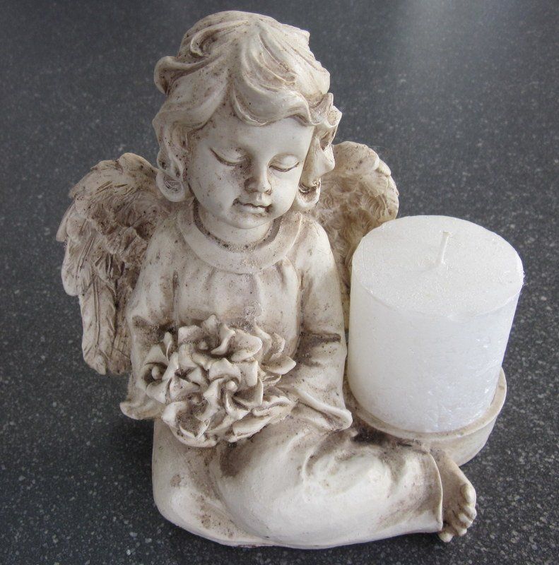 Statuette: Sitzender Deko Engel mit Kerzenhalter, weiss-beige – Usato da Bischofszell venduto da Pfau0 1