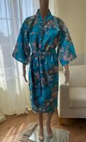 Japanischer Kimono mit Blumenmuster *Neu*