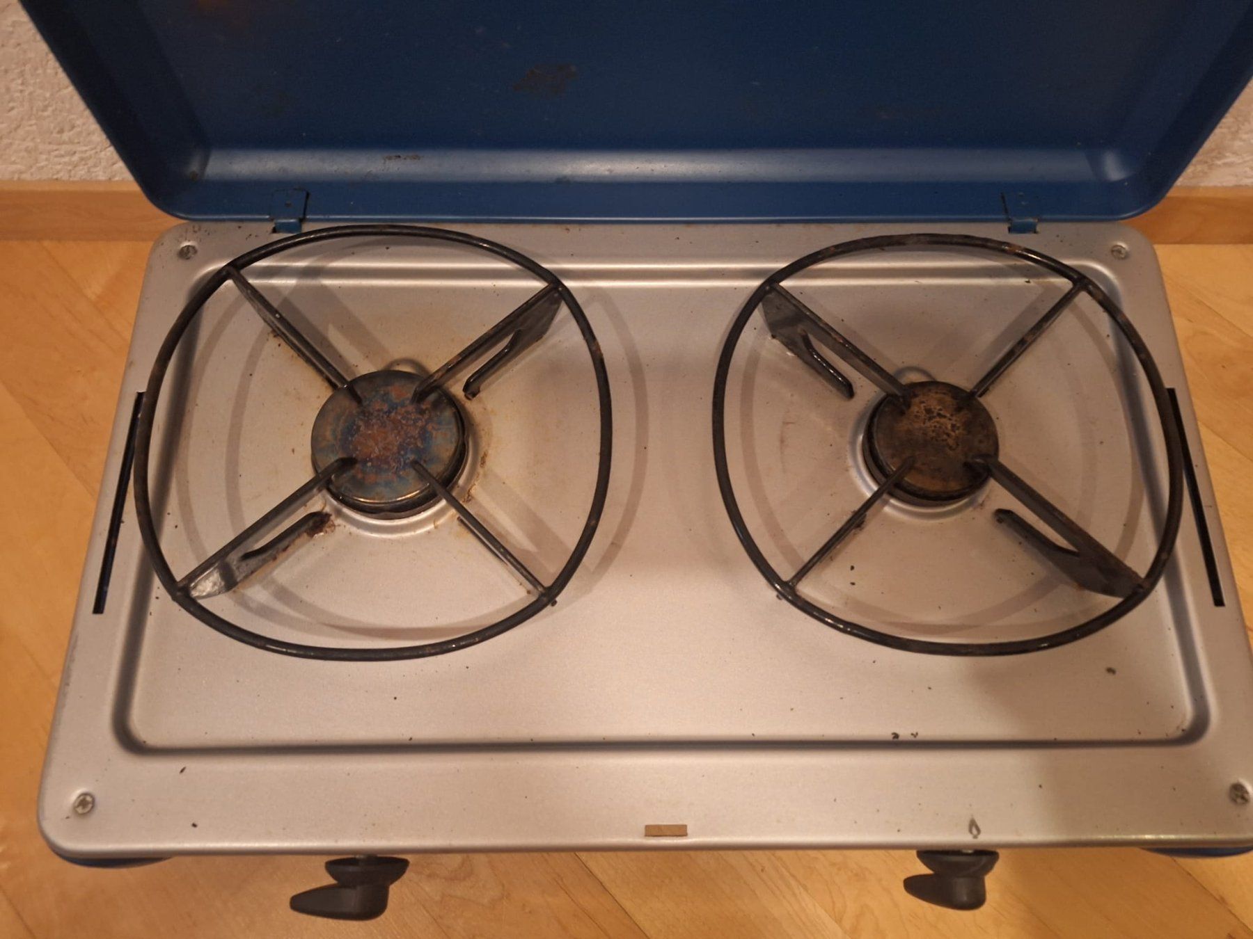 Campingaz Cucine: Campingaz Camping Kitchen 2-flammiger Gaskocher – Usato da Ipsach venduto da nik_6hkj 3