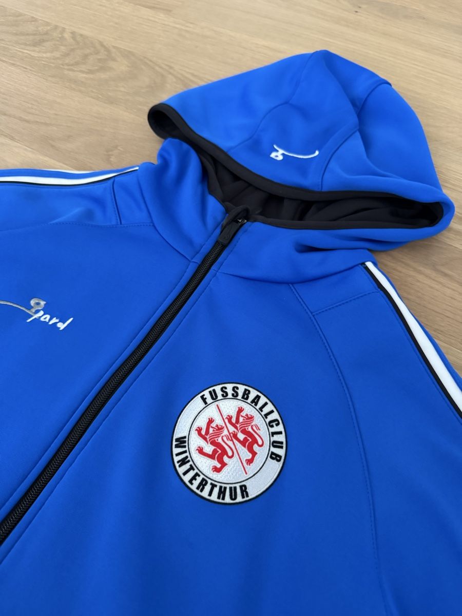 Giacche: FC Winterthur Trainingsjacke Gpard L – Nuovo (secondo la descrizione) da Winterthur venduto da yito