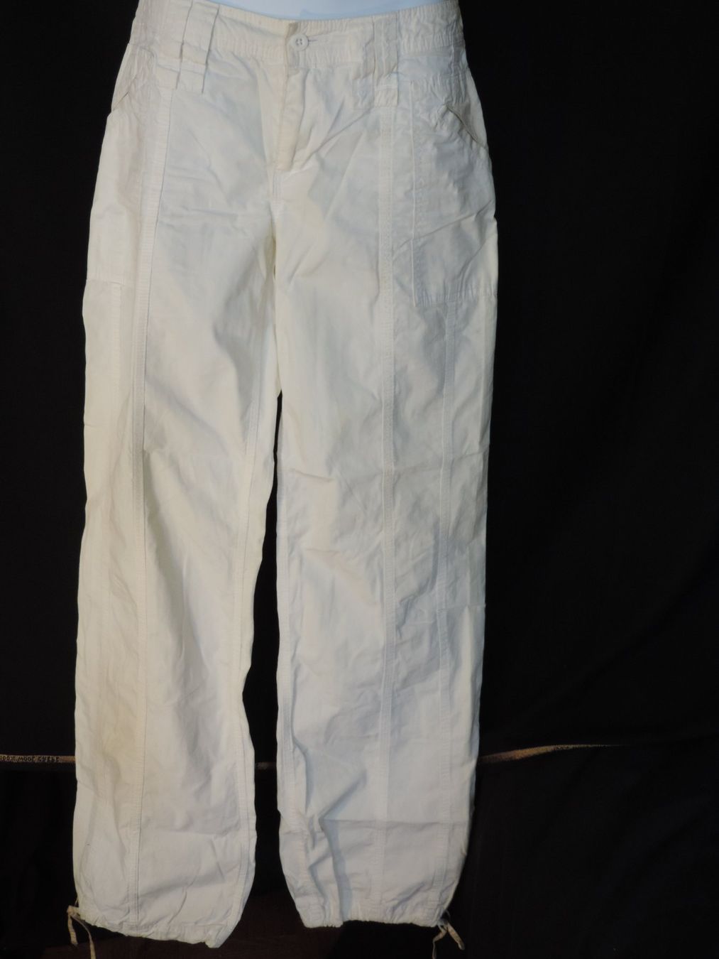 Pantaloni: pantalon droit blanc – Usato da Genève venduto da Axelle333 3