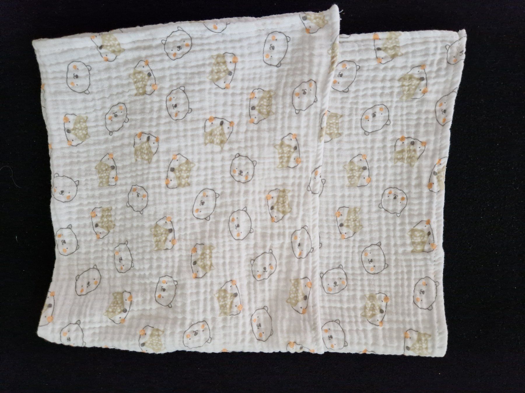 Coperte: Zwei Nuschelis / Spucktuch aus Musselin – Nuovo (secondo la descrizione) da Steffisburg venduto da Nydegger1 2
