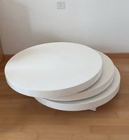Gratis weisser runder Couchtisch mit drehbaren Ebenen