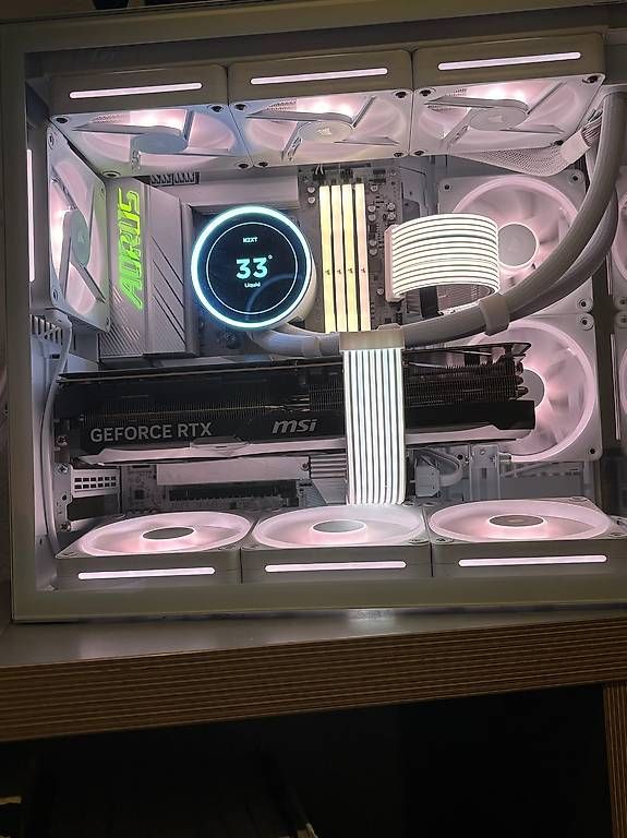 Schede grafiche: MSI GeForce RTX 4090 Ventus 3X 24G  Comme neuve – Usato da Delémont venduto da cmh_5pmt 3