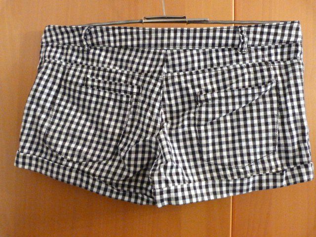 Hosen: Hotpants Springfield, Gr. 40, schwarz-weiss kariert %% – Gebraucht aus Nunningen von Fashion-Ave51 1