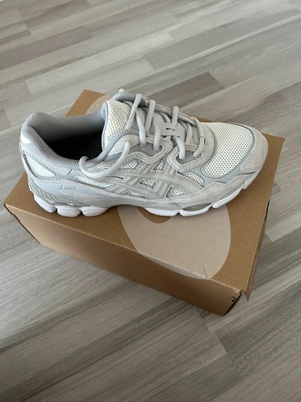 Asics Scarpe da uomo: Asics Gel Nyc  – Nuovo e nell'imballaggio originale da Courrendlin venduto da Lw_Resell