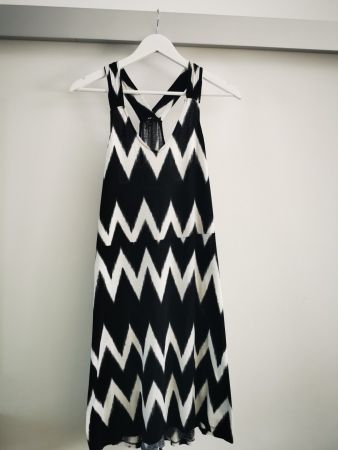 Schönes Sommerkleid von H&M, Grösse S, schwarz-weiss