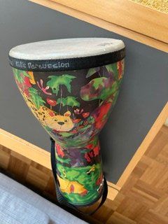 Instruments de musique: Djembe Remo Kids "Rainforest" – D'occasion à Worb par ucluelet