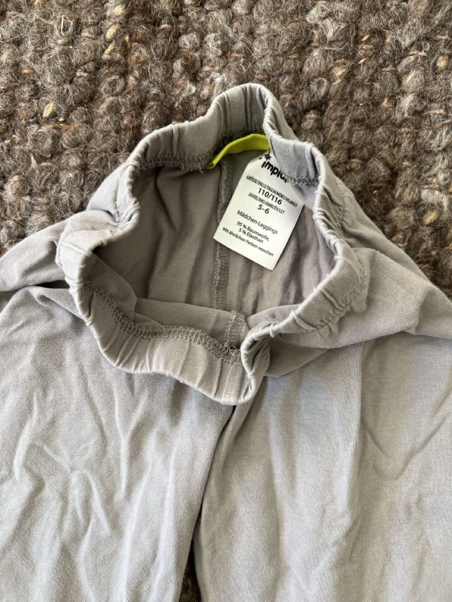 Collant & Leggings: Kinder Leggins Gr 110/116 – Usato da Winterthur venduto da LeonoraCor 1