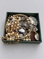 Modeschmuck-Konvolut, silber (23)