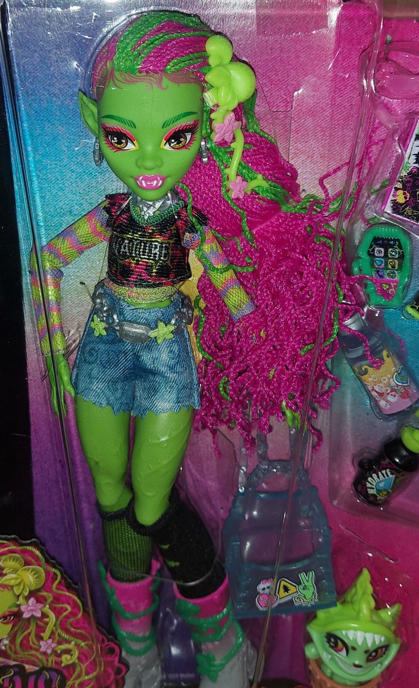 Bambole: Poupée Monster High:Venus McFlyTrap,2023,Neuve – Nuovo e nell'imballaggio originale da Ecublens VD venduto da Magic_Island 2