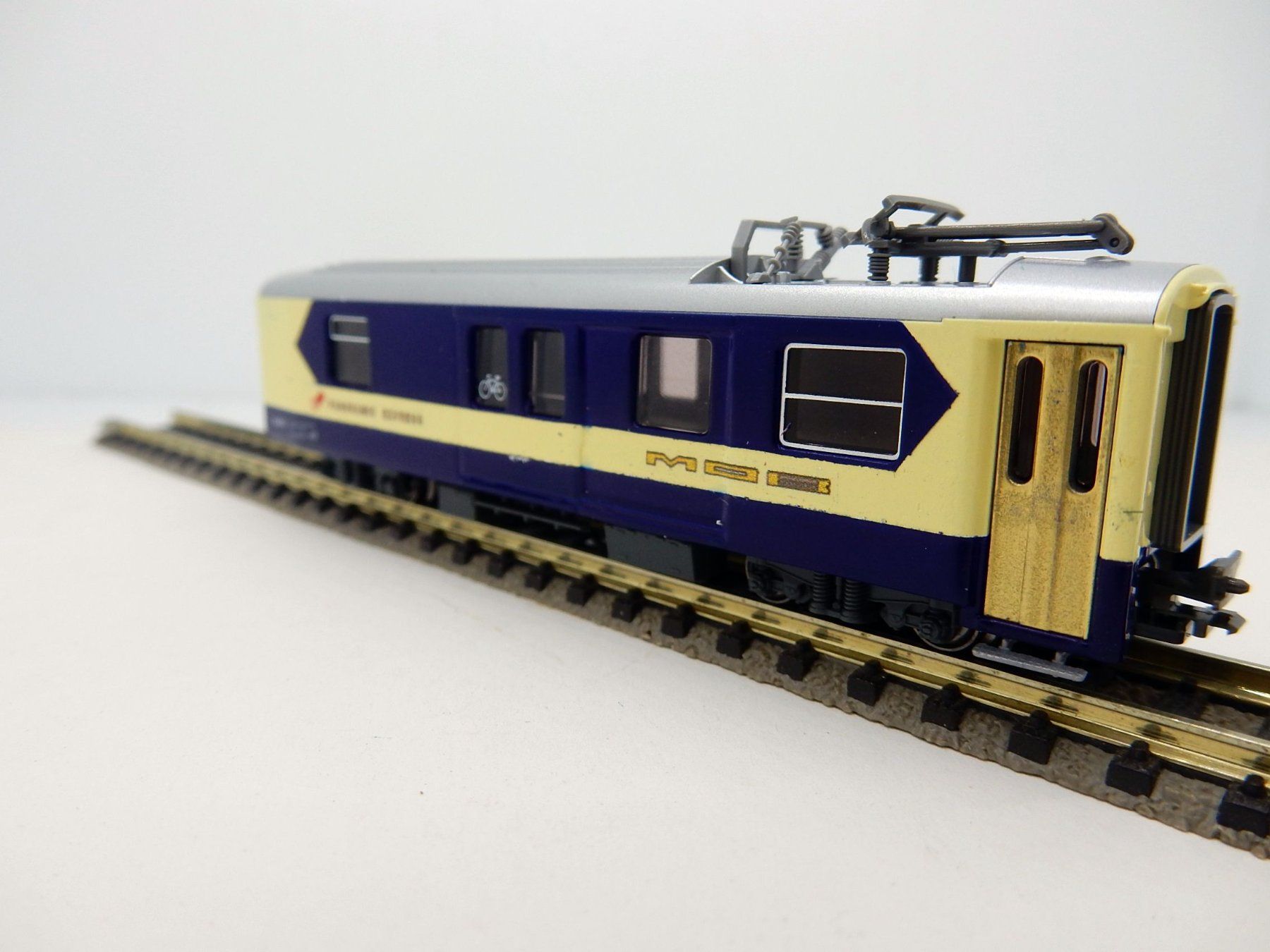 Kato Modellini di ferrovie: N- MOB "Panoramic Express" - Fourgon bagages (OVP) – Nuovo e nell'imballaggio originale da Locarno venduto da Gudrun2 7