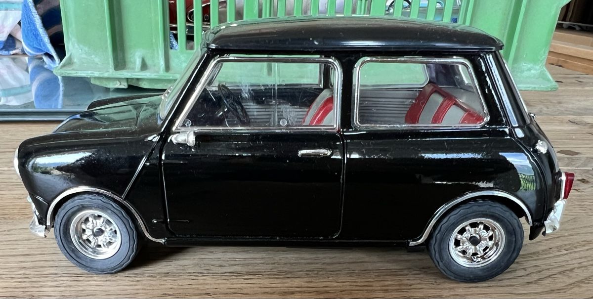 Solido Modellini d'auto: Mini Cooper S 1964 1/16 – Usato da Sevelen venduto da Ritiplampi 1