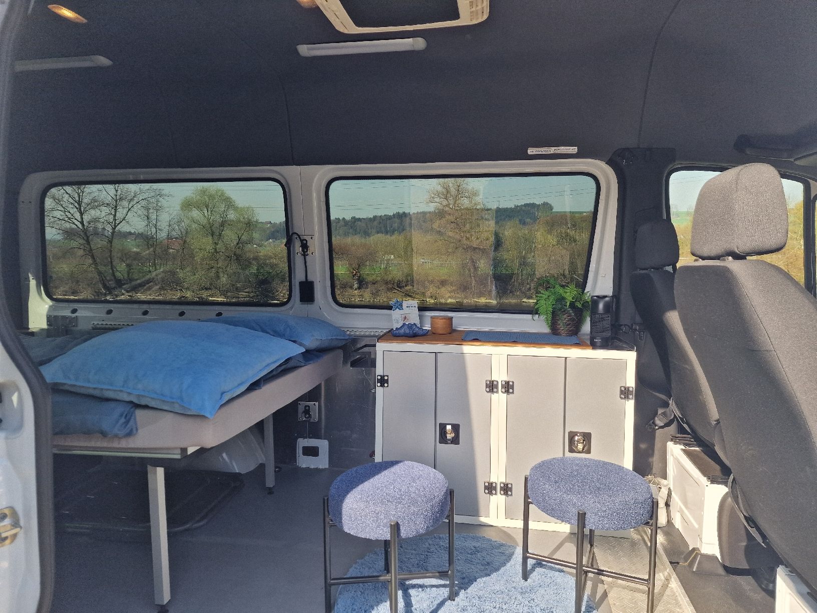 Mercedes-Benz Veicoli da campeggio: Camper und Lieferwagen in einem. – Usato da Rotkreuz venduto da mech-tech 6