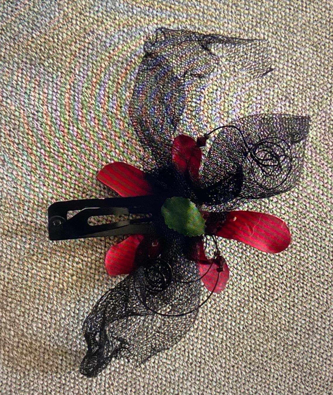 Accessori per capelli: Barrette fleur velours bordeaux - NEUVE – Nuovo (secondo la descrizione) da Genève venduto da kik_8jd6 1