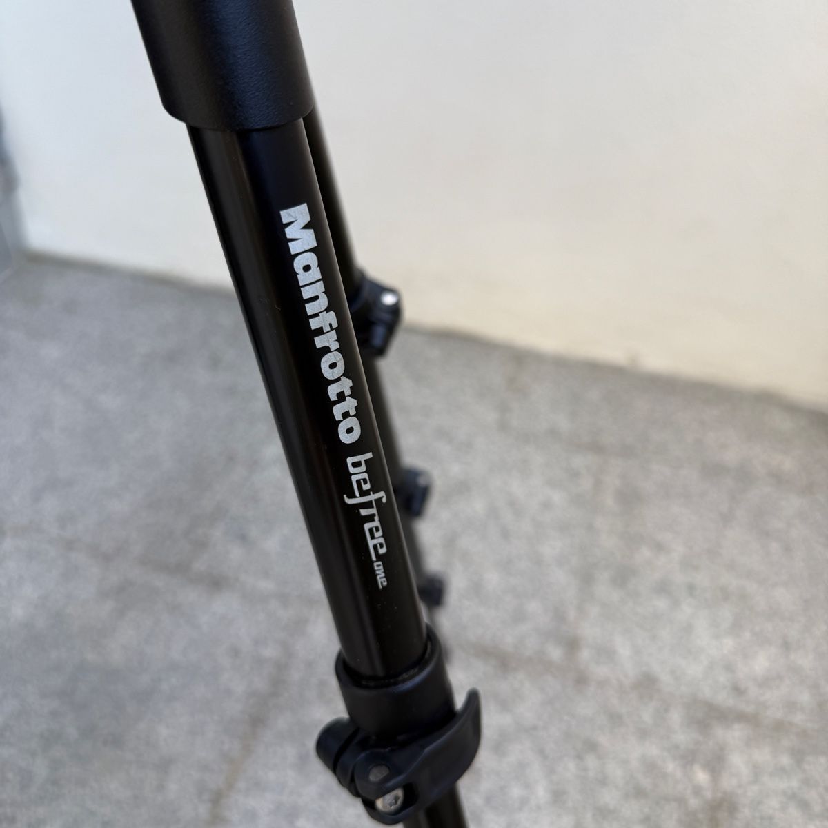 Manfrotto Trépieds & Accessoires: Manfrotto befree one Stativ – D'occasion à Herrenschwanden par herven 1