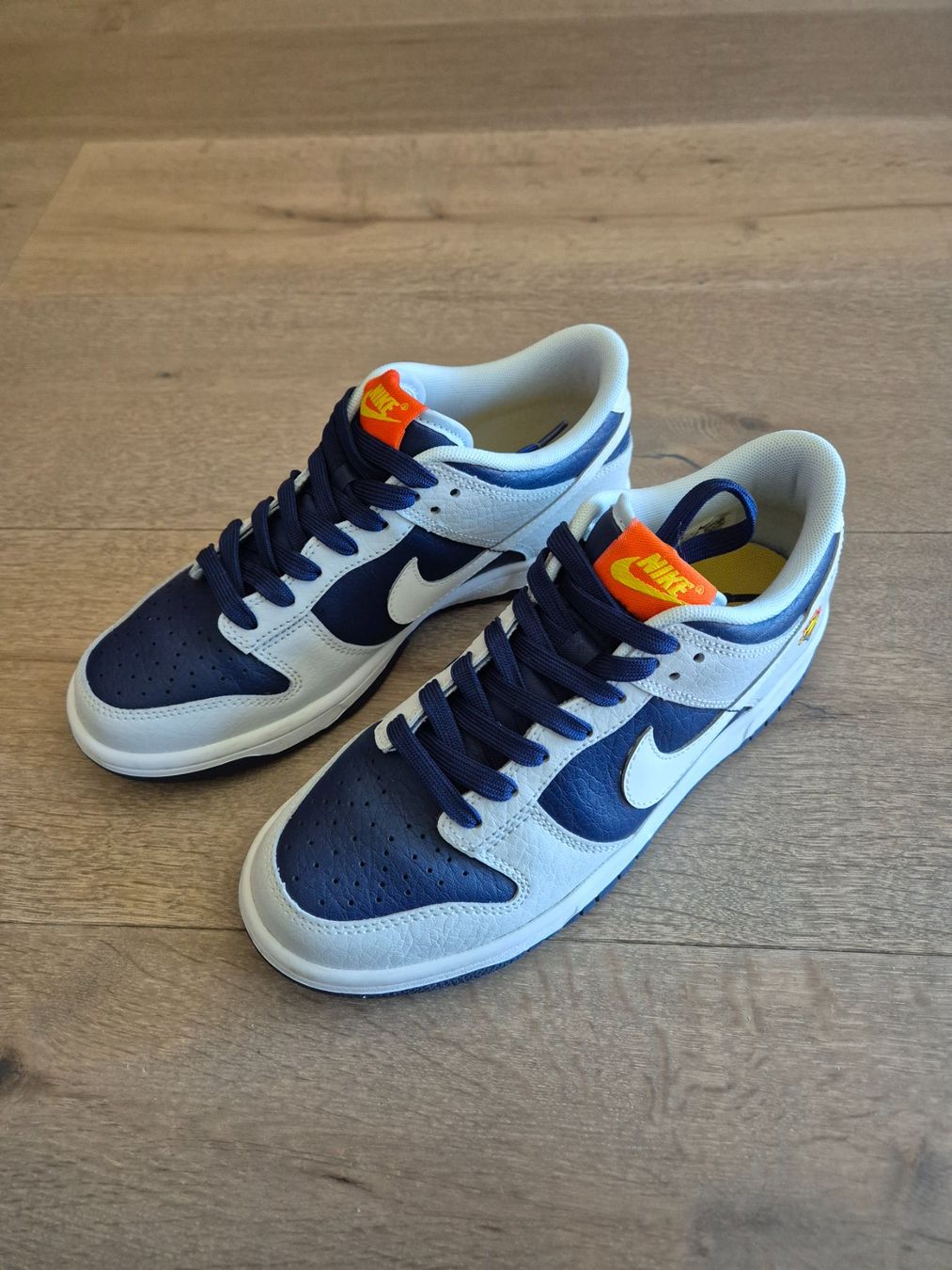 Nike Chaussures garçon: Nike Dunk Low "UV Reactive" Grösse 38 – D'occasion à Stans par rch95