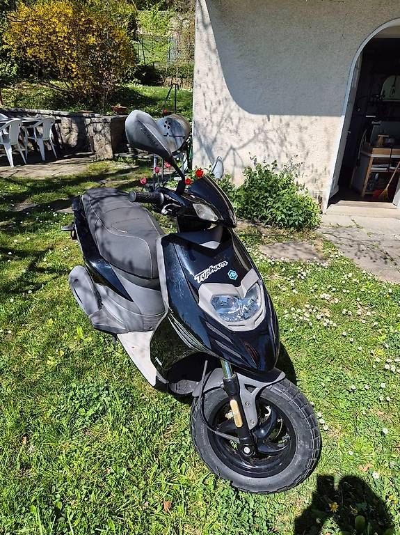 Scooter: PIAGGIO Typhoon 125 4t - Seulement 750 km – Usato da Peseux venduto da RMHP 2