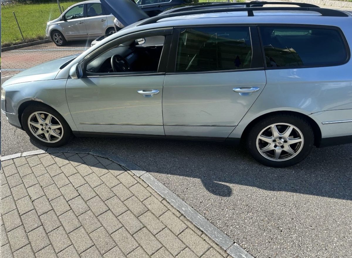VW Automobili: Volkswagen Passat Variant 2.0 FSI 2006 – Difettoso da Camignolo venduto da dom_95sp 4