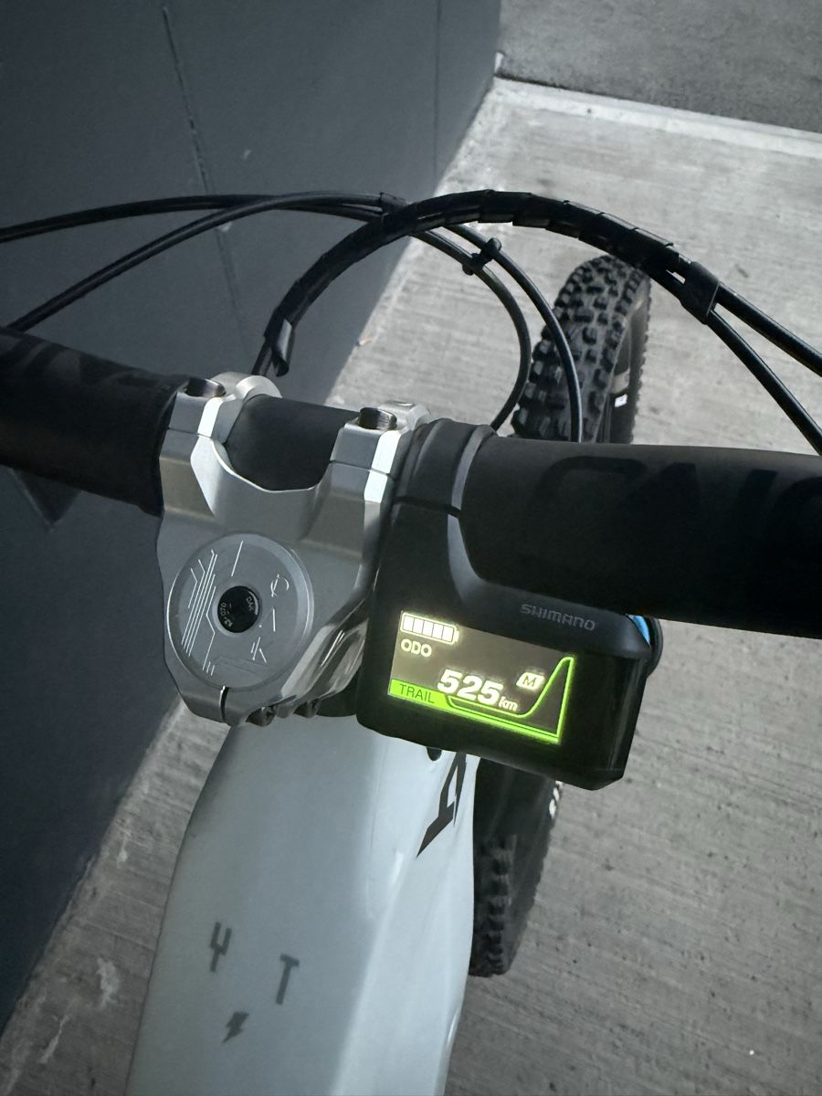 YT Biciclette: YT Decoy Core 3 MX 2025 – Größe L – Usato da Winterthur venduto da NES98 4