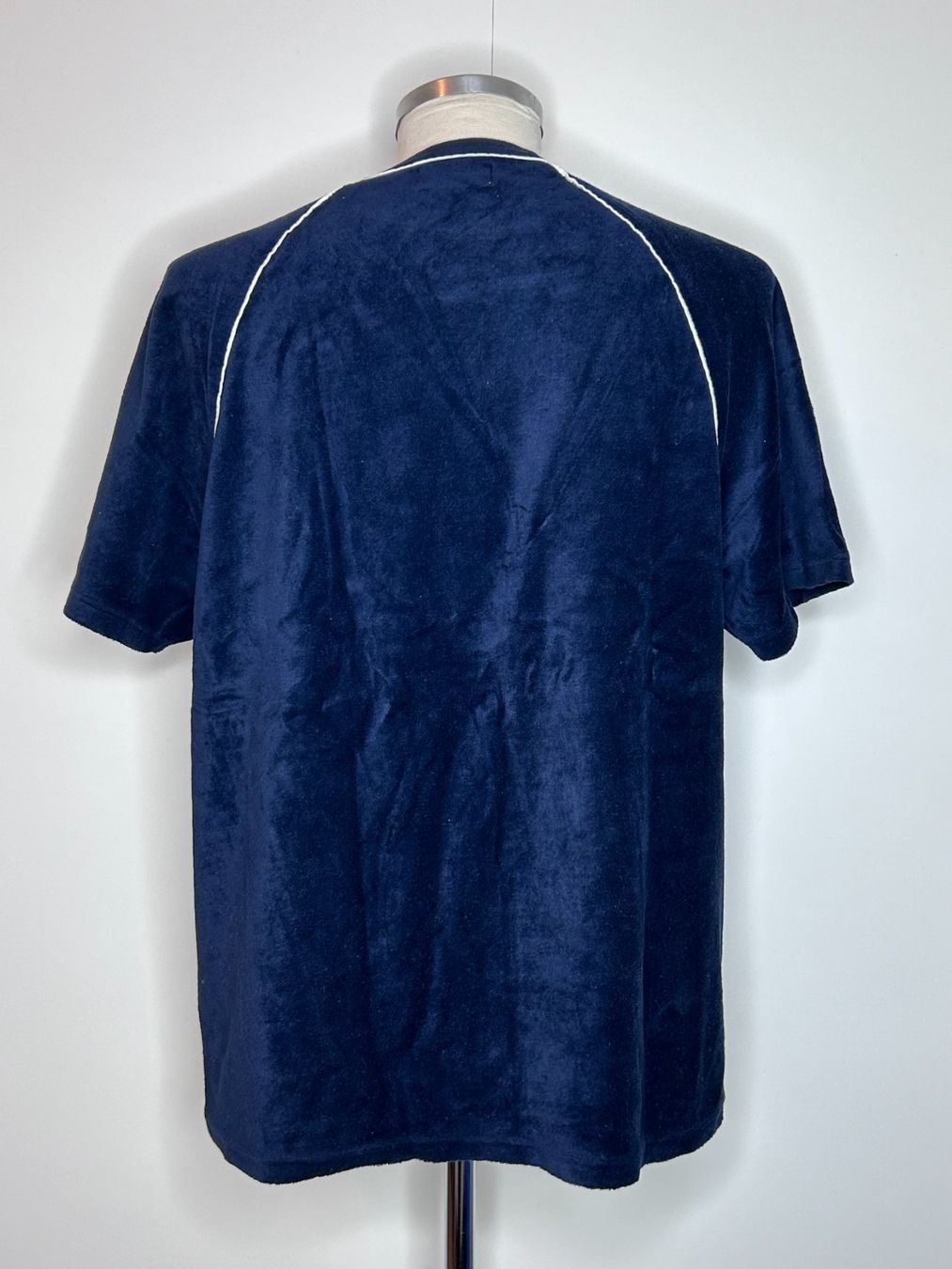 Topshop T-shirt: Topman Velvet T-Shirt – Usato da St. Gallen venduto da look-twice 2