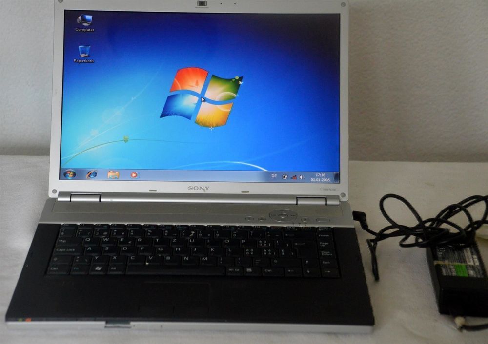 Plasturgie basse bottom case socle cover Sony Vaio PCG-41218M