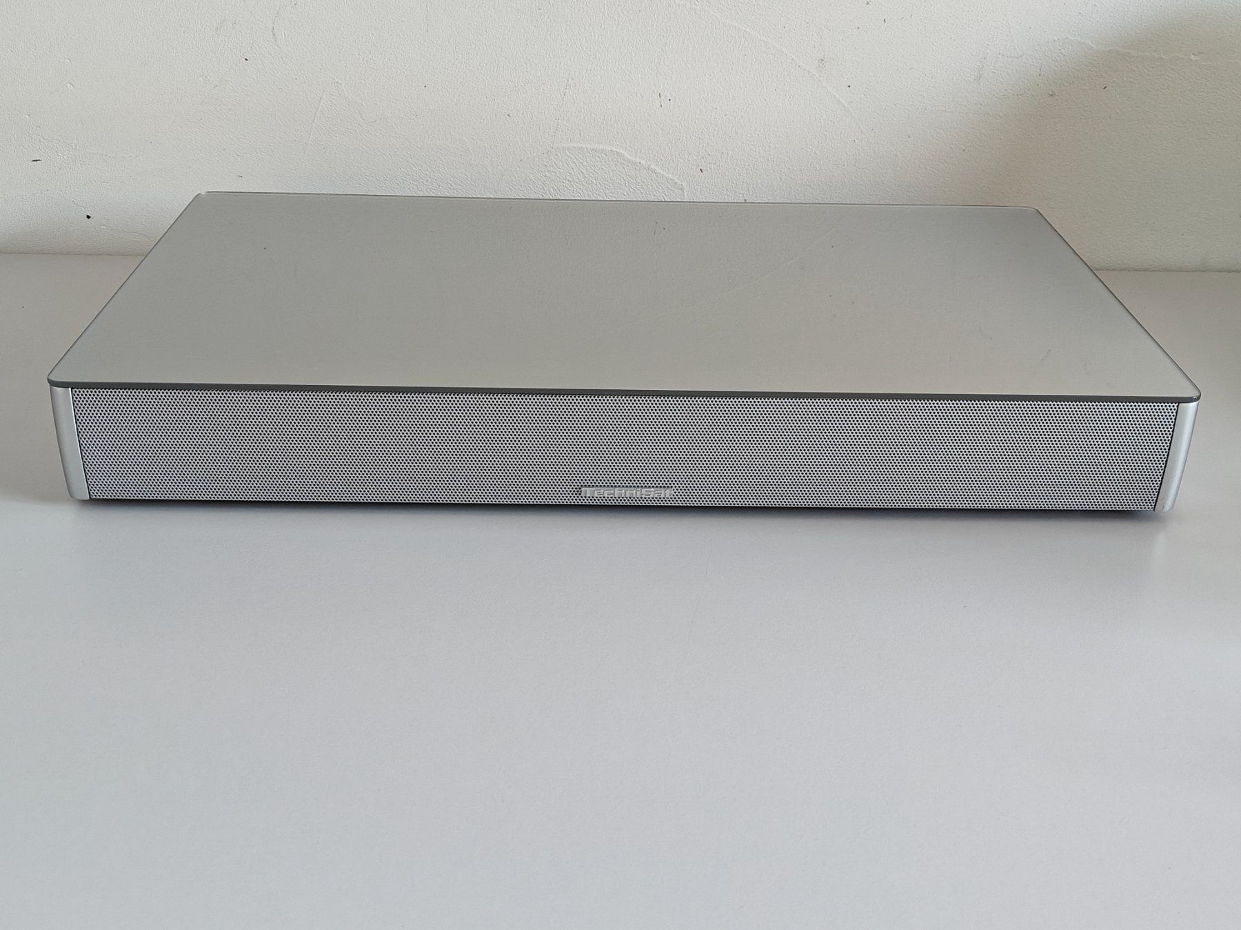 Home Cinema: TechniSat AudioMaster BT - Soundbase Silber Glas - 2010 – Usato da Birr venduto da DisDas