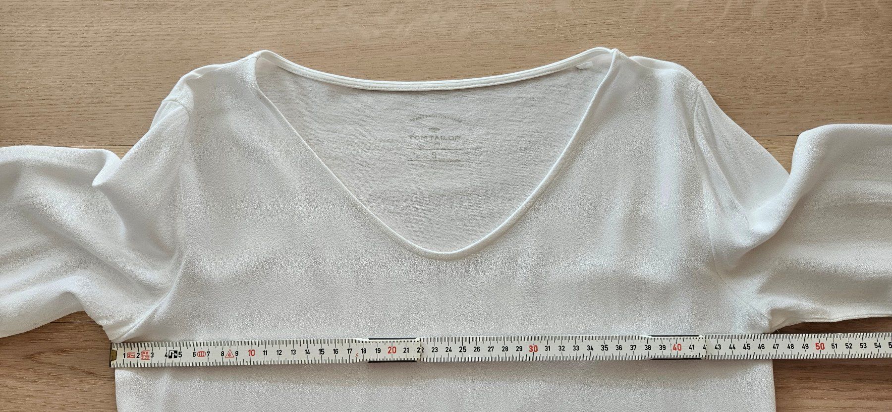 Tom Tailor Camicette: Offwhite-Bluse mit Trompetenärmeln zum Schnäppchen-Preis – Usato da Rafz venduto da Serious67 2