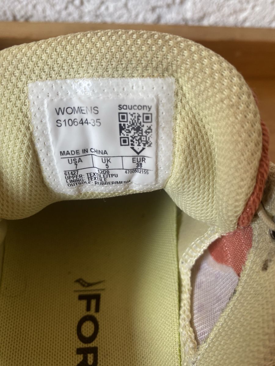 Saucony Chaussures femmes: Baskets Saucony. T. 38 – D'occasion à Vercorin par Forest0 2