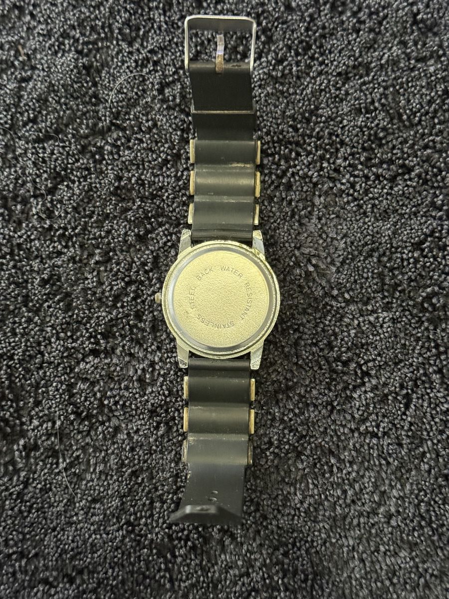 Dolce & Gabbana Uhren: Dolce&Gabbana Uhr Schwarz/Silber – Gebraucht aus Oberentfelden von rarea 5