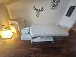Occasion: Professionelle Massageliege / KosmetikliegeLemi