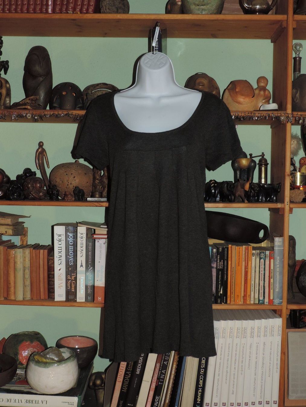 Vestiti: robe gris foncé – Usato da Genève venduto da Axelle333 3